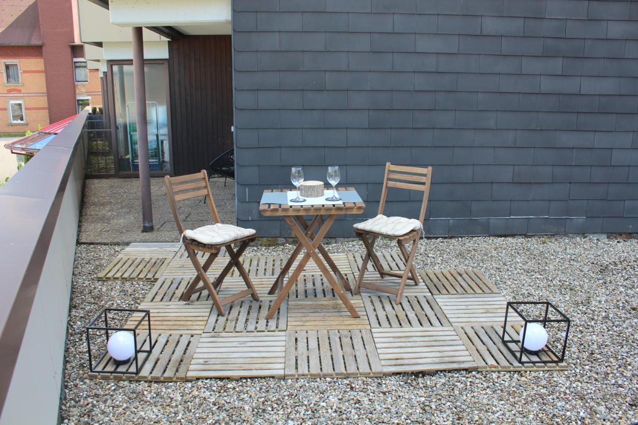 1-Zimmer-Apartment mit großem Balkon Schönwalde Exterior foto